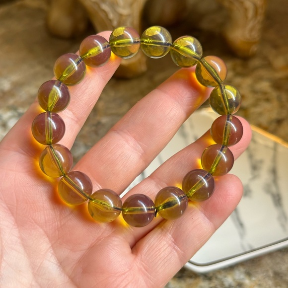 Chunky Olive Green Yellow Beeswax Bead Bracelet - Picture 9 of 9